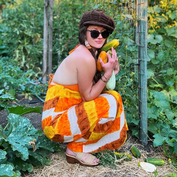 1970s High Tide Sunset Crochet Halter Neck Maxi - Picture 4 of 9